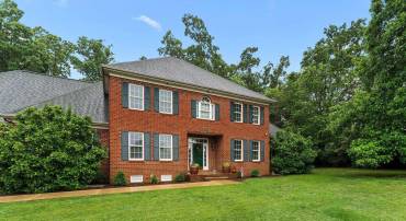 201 PELHAM KNOLLS DR, WAYNESBORO, Virginia 22980, 5 Bedrooms Bedrooms, ,2 BathroomsBathrooms,Residential,201 PELHAM KNOLLS DR,664596 MLS # 664596