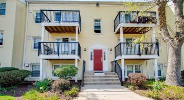 9449 FAIRFAX BLVD #301, FAIRFAX, Virginia 22031, 2 Bedrooms Bedrooms, ,1 BathroomBathrooms,Residential,For sale,9449 FAIRFAX BLVD #301,VAFC2006318 MLS # VAFC2006318