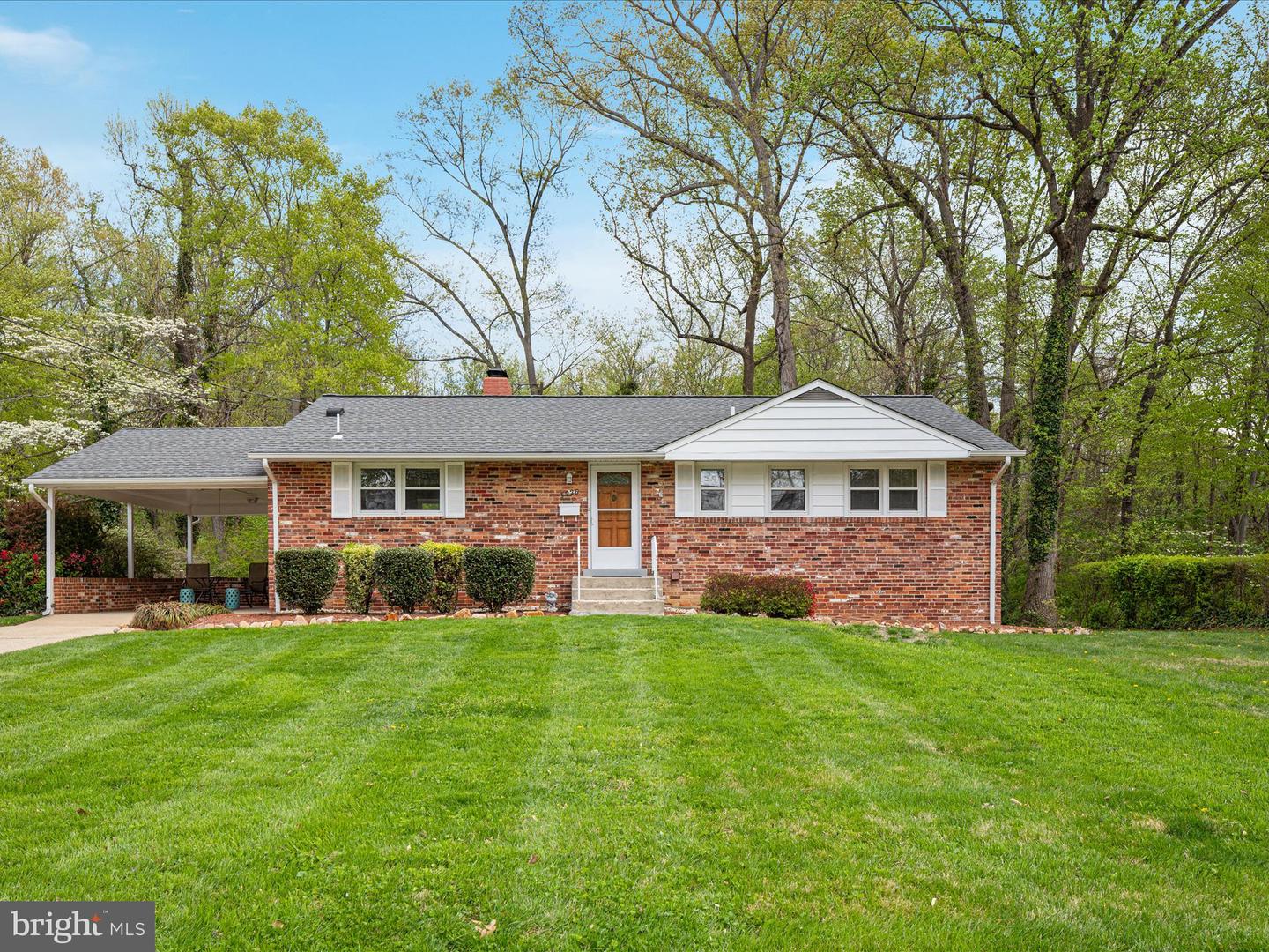 5226 EASTON DR, SPRINGFIELD, Virginia 22151, 4 Bedrooms Bedrooms, ,3 BathroomsBathrooms,Residential,For sale,5226 EASTON DR,VAFX2241076 MLS # VAFX2241076