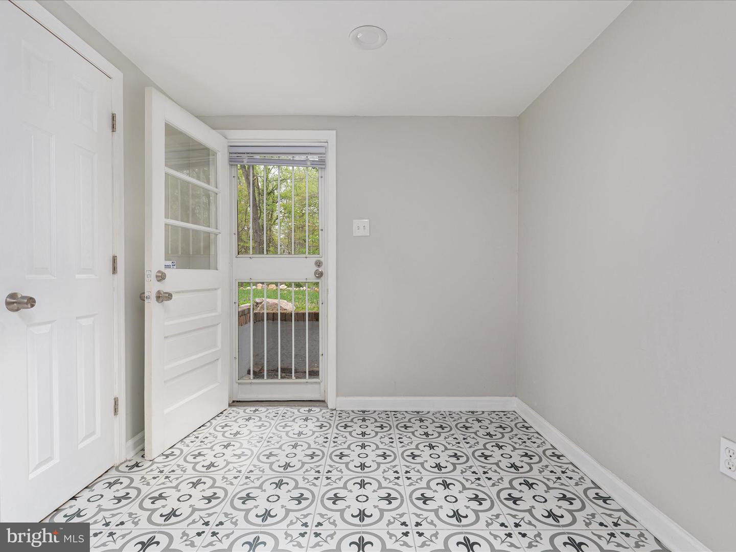5226 EASTON DR, SPRINGFIELD, Virginia 22151, 4 Bedrooms Bedrooms, ,3 BathroomsBathrooms,Residential,For sale,5226 EASTON DR,VAFX2241076 MLS # VAFX2241076
