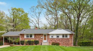 5226 EASTON DR, SPRINGFIELD, Virginia 22151, 4 Bedrooms Bedrooms, ,3 BathroomsBathrooms,Residential,For sale,5226 EASTON DR,VAFX2241076 MLS # VAFX2241076