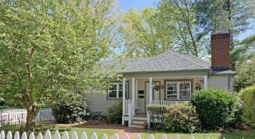 212 ROBERTSON AVE, CHARLOTTESVILLE, Virginia 22903, 3 Bedrooms Bedrooms, ,2 BathroomsBathrooms,Residential,For sale,212 ROBERTSON AVE,664566 MLS # 664566