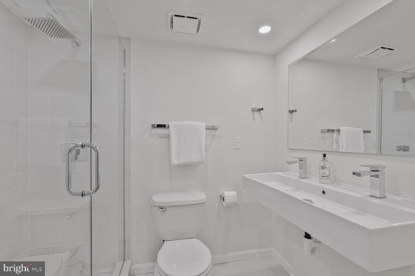 2201 L ST NW #906, WASHINGTON, District Of Columbia 20037, 3 Bedrooms Bedrooms, ,2 BathroomsBathrooms,Residential,For sale,2201 L ST NW #906,DCDC2171380 MLS # DCDC2171380