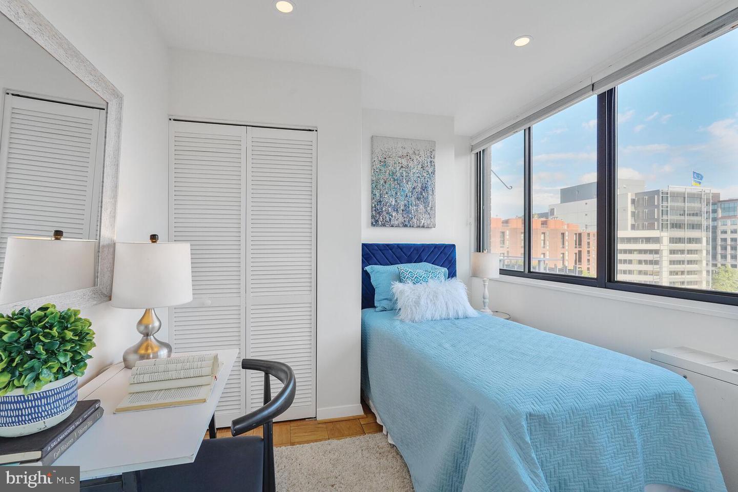 2201 L ST NW #906, WASHINGTON, District Of Columbia 20037, 3 Bedrooms Bedrooms, ,2 BathroomsBathrooms,Residential,For sale,2201 L ST NW #906,DCDC2171380 MLS # DCDC2171380
