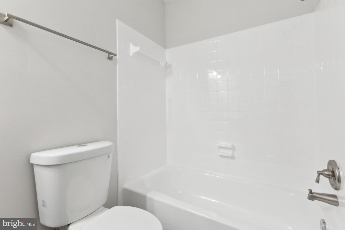 8775 VILLAGE GREEN CT, ALEXANDRIA, Virginia 22309, 3 Bedrooms Bedrooms, ,1 BathroomBathrooms,Residential,For sale,8775 VILLAGE GREEN CT,VAFX2218752 MLS # VAFX2218752