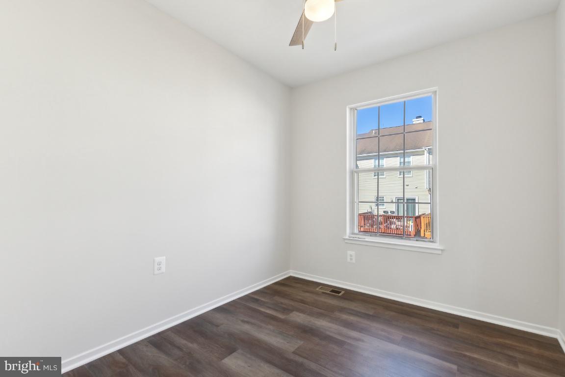 8775 VILLAGE GREEN CT, ALEXANDRIA, Virginia 22309, 3 Bedrooms Bedrooms, ,1 BathroomBathrooms,Residential,For sale,8775 VILLAGE GREEN CT,VAFX2218752 MLS # VAFX2218752
