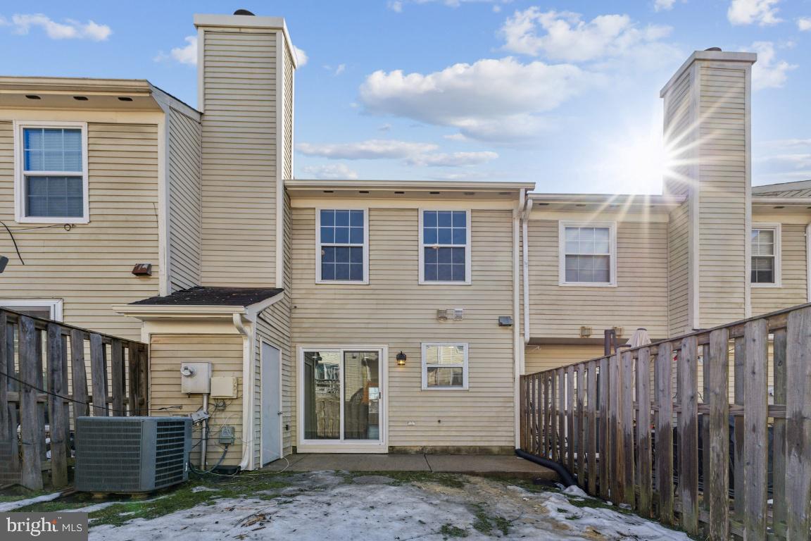 8775 VILLAGE GREEN CT, ALEXANDRIA, Virginia 22309, 3 Bedrooms Bedrooms, ,1 BathroomBathrooms,Residential,For sale,8775 VILLAGE GREEN CT,VAFX2218752 MLS # VAFX2218752