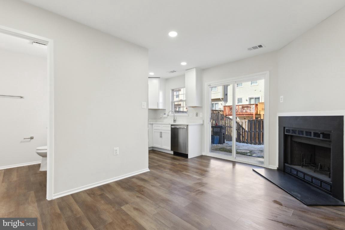 8775 VILLAGE GREEN CT, ALEXANDRIA, Virginia 22309, 3 Bedrooms Bedrooms, ,1 BathroomBathrooms,Residential,For sale,8775 VILLAGE GREEN CT,VAFX2218752 MLS # VAFX2218752
