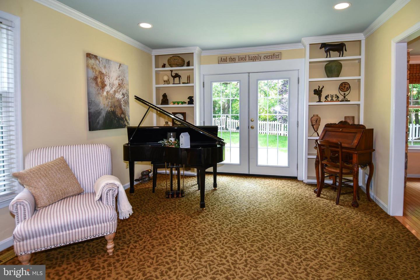 5602 EUPHRATES CT, CENTREVILLE, Virginia 20120, 4 Bedrooms Bedrooms, ,3 BathroomsBathrooms,Residential,For sale,5602 EUPHRATES CT,VAFX2224164 MLS # VAFX2224164