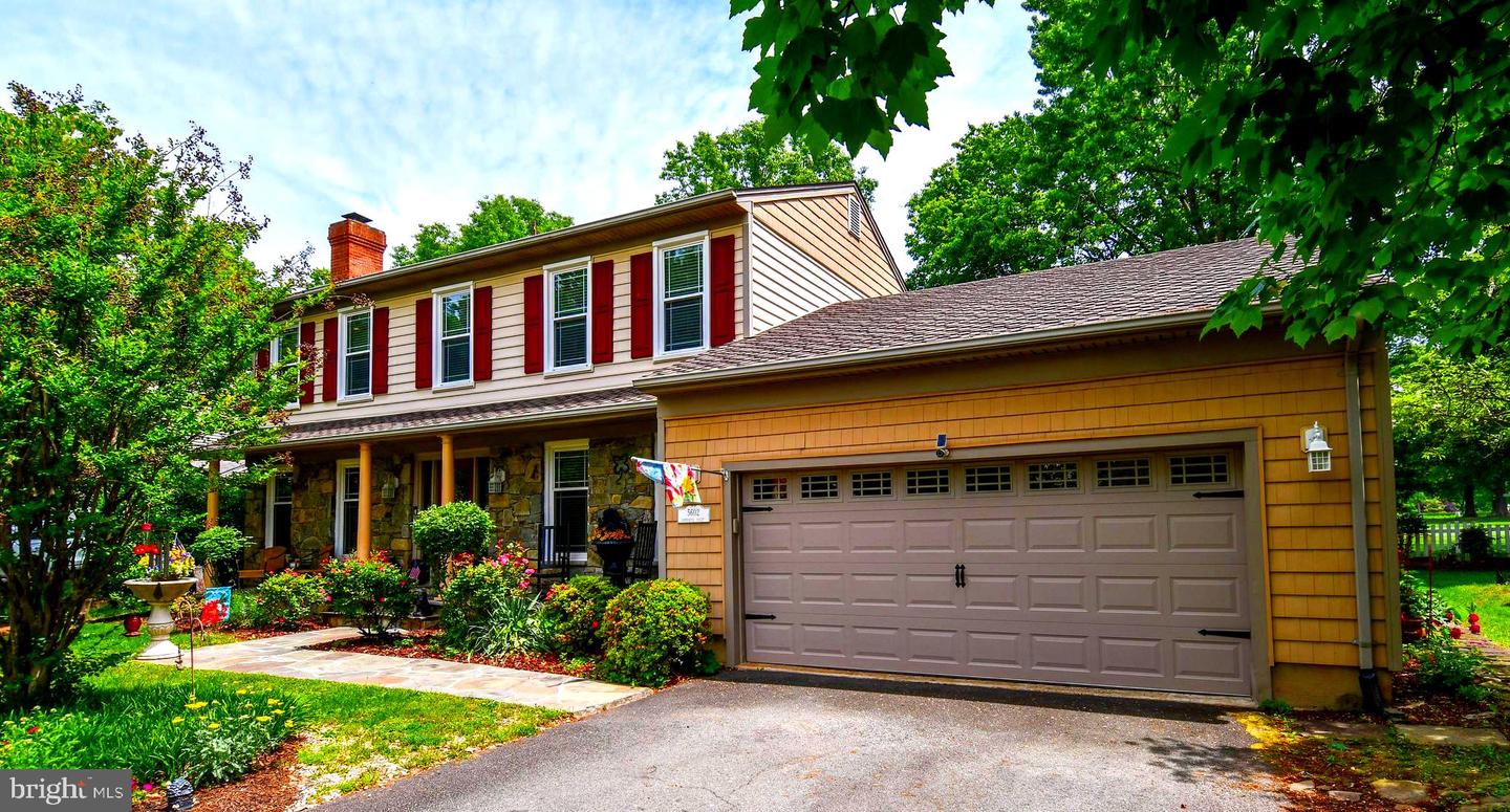 5602 EUPHRATES CT, CENTREVILLE, Virginia 20120, 4 Bedrooms Bedrooms, ,3 BathroomsBathrooms,Residential,For sale,5602 EUPHRATES CT,VAFX2224164 MLS # VAFX2224164