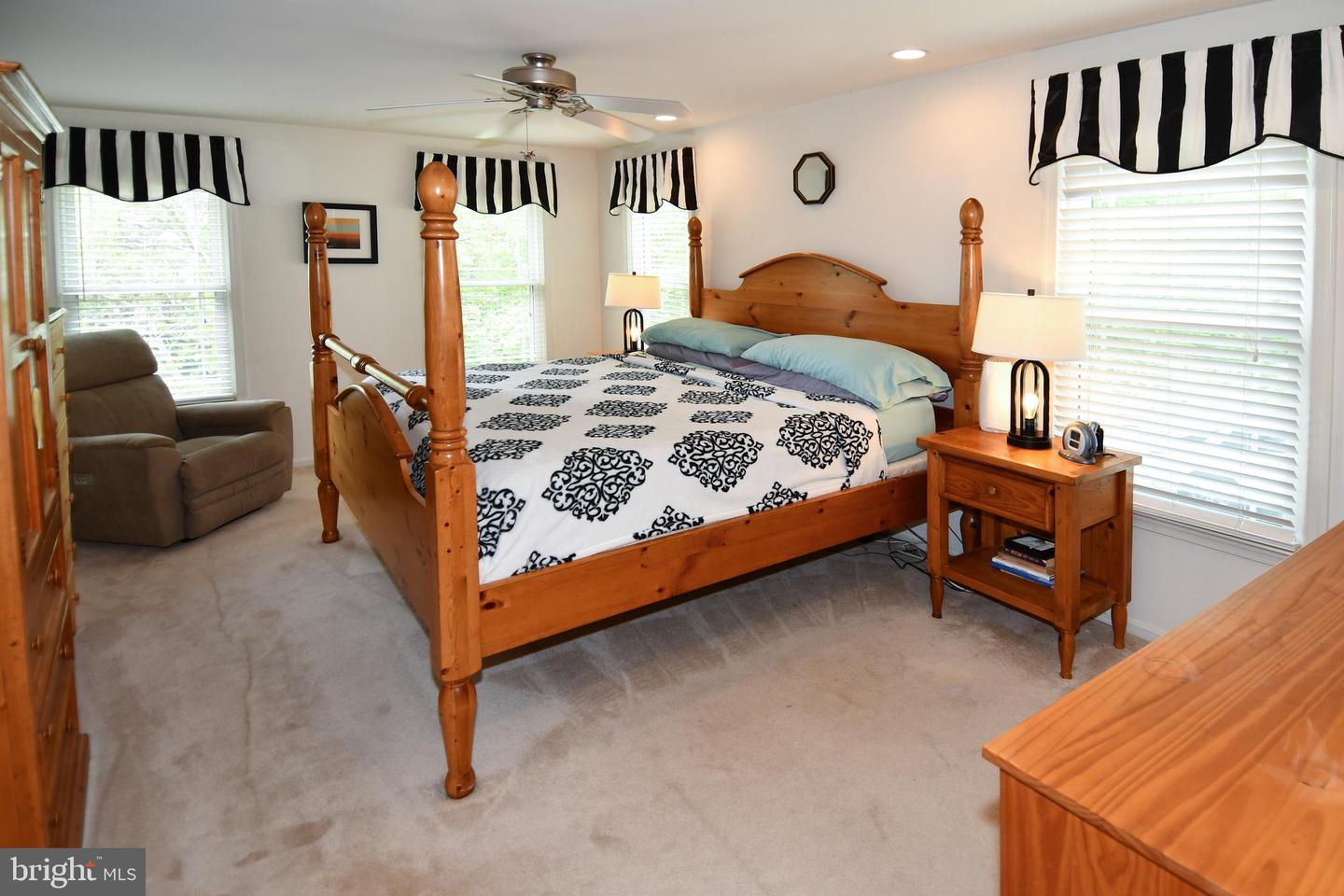 5602 EUPHRATES CT, CENTREVILLE, Virginia 20120, 4 Bedrooms Bedrooms, ,3 BathroomsBathrooms,Residential,For sale,5602 EUPHRATES CT,VAFX2224164 MLS # VAFX2224164
