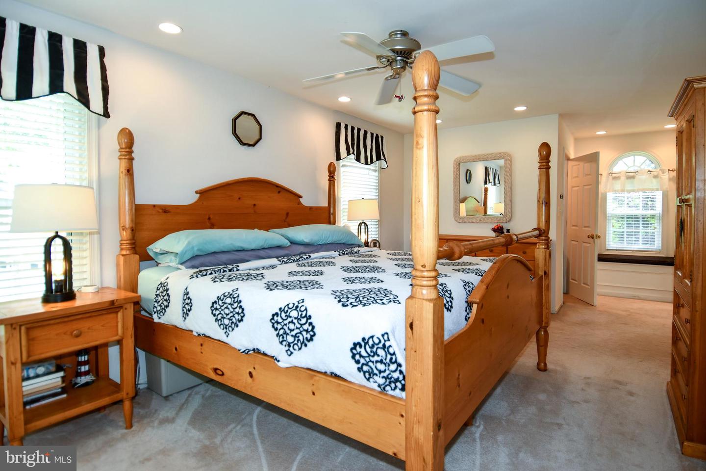 5602 EUPHRATES CT, CENTREVILLE, Virginia 20120, 4 Bedrooms Bedrooms, ,3 BathroomsBathrooms,Residential,For sale,5602 EUPHRATES CT,VAFX2224164 MLS # VAFX2224164