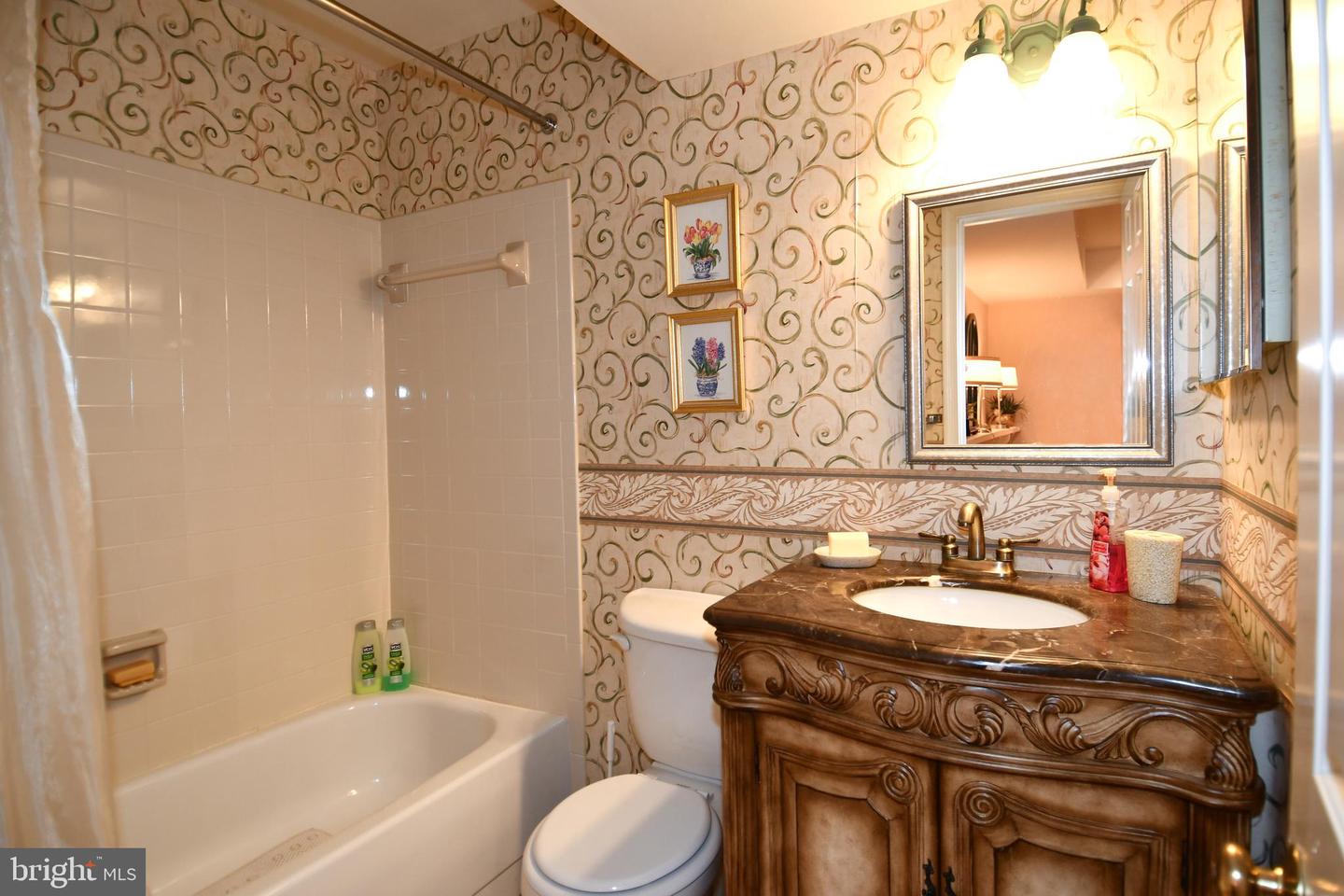 5602 EUPHRATES CT, CENTREVILLE, Virginia 20120, 4 Bedrooms Bedrooms, ,3 BathroomsBathrooms,Residential,For sale,5602 EUPHRATES CT,VAFX2224164 MLS # VAFX2224164