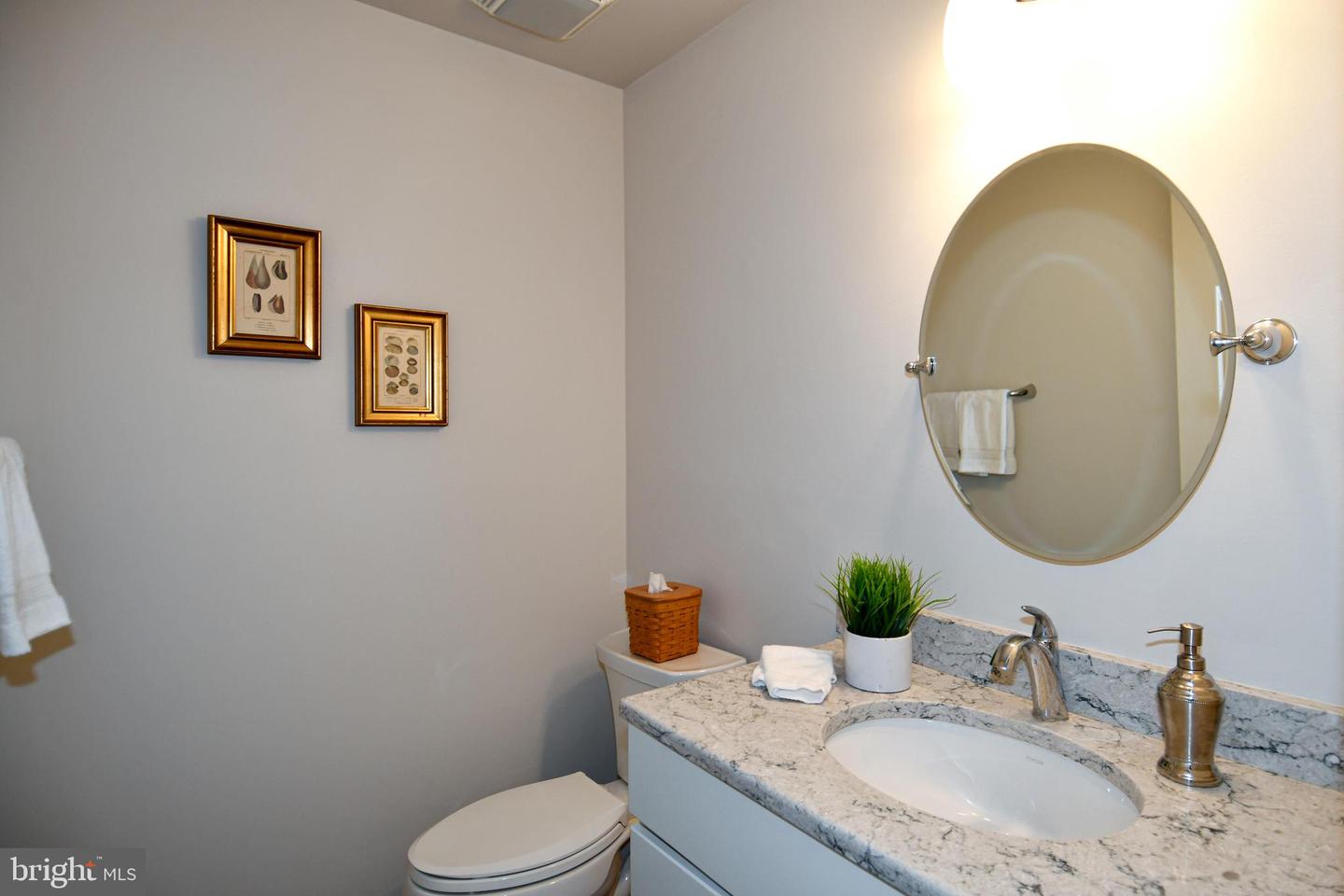 4404 TULIP TREE CT, CHANTILLY, Virginia 20151, 5 Bedrooms Bedrooms, ,3 BathroomsBathrooms,Residential,For sale,4404 TULIP TREE CT,VAFX2226816 MLS # VAFX2226816