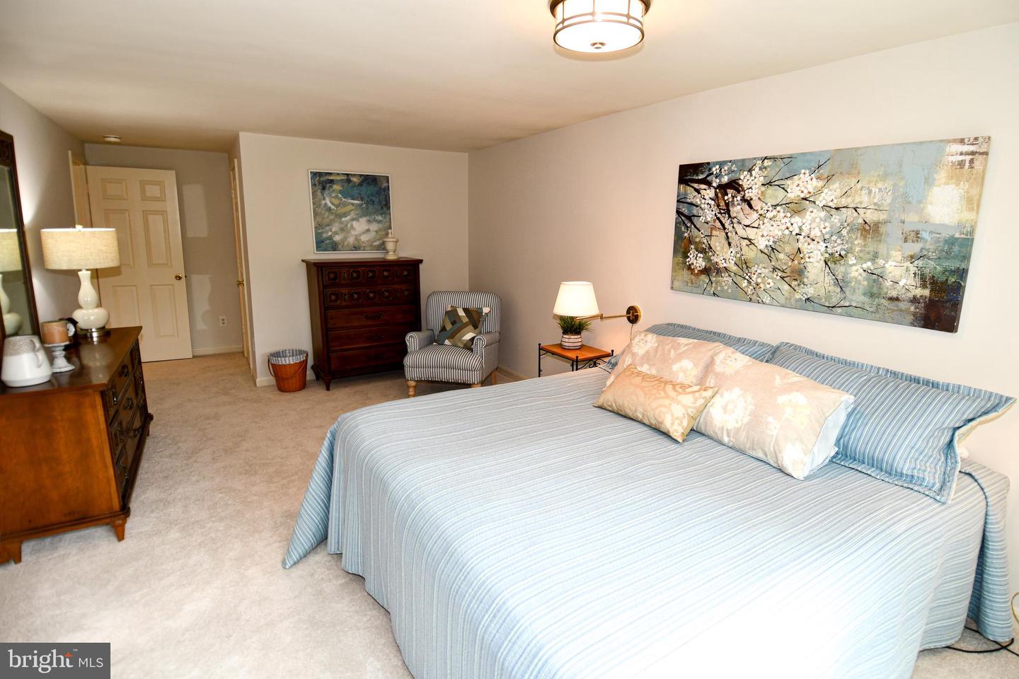 4404 TULIP TREE CT, CHANTILLY, Virginia 20151, 5 Bedrooms Bedrooms, ,3 BathroomsBathrooms,Residential,For sale,4404 TULIP TREE CT,VAFX2226816 MLS # VAFX2226816