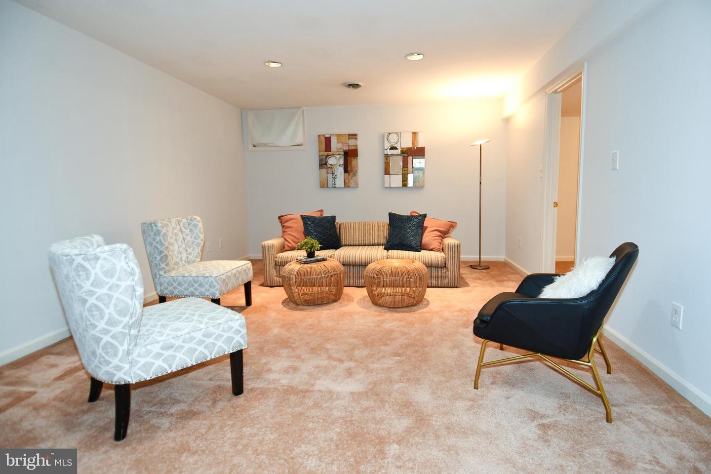 4404 TULIP TREE CT, CHANTILLY, Virginia 20151, 5 Bedrooms Bedrooms, ,3 BathroomsBathrooms,Residential,For sale,4404 TULIP TREE CT,VAFX2226816 MLS # VAFX2226816
