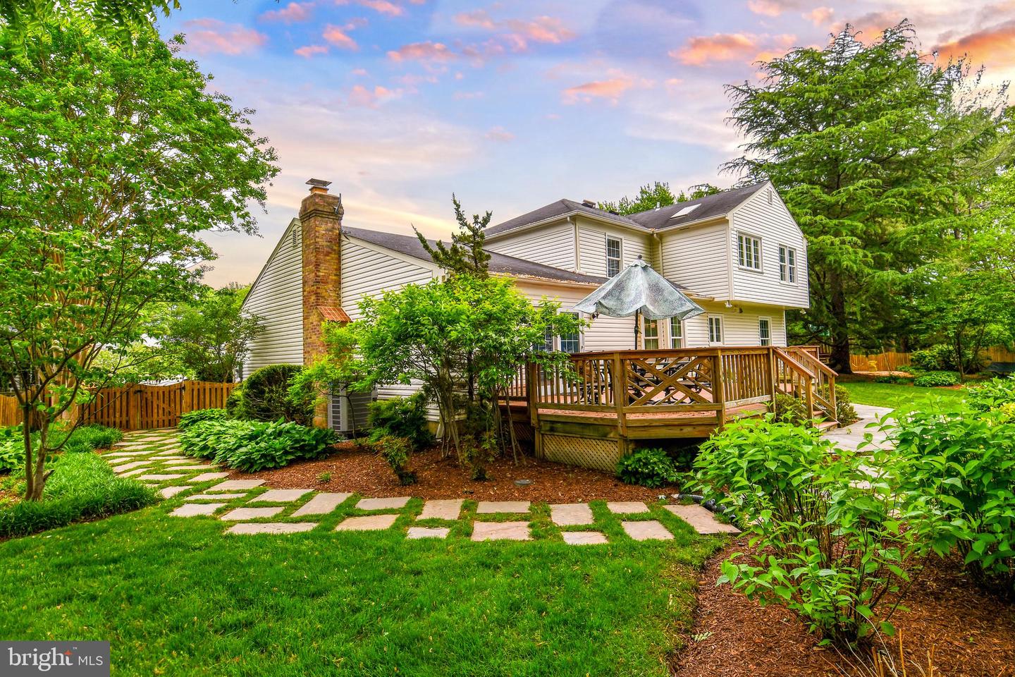 4404 TULIP TREE CT, CHANTILLY, Virginia 20151, 5 Bedrooms Bedrooms, ,3 BathroomsBathrooms,Residential,For sale,4404 TULIP TREE CT,VAFX2226816 MLS # VAFX2226816
