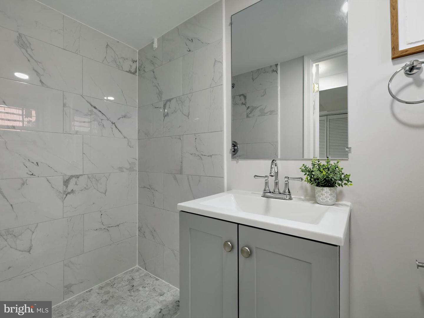 80 55TH ST SE, WASHINGTON, District Of Columbia 20019, 4 Bedrooms Bedrooms, ,2 BathroomsBathrooms,Residential,For sale,80 55TH ST SE,DCDC2189482 MLS # DCDC2189482