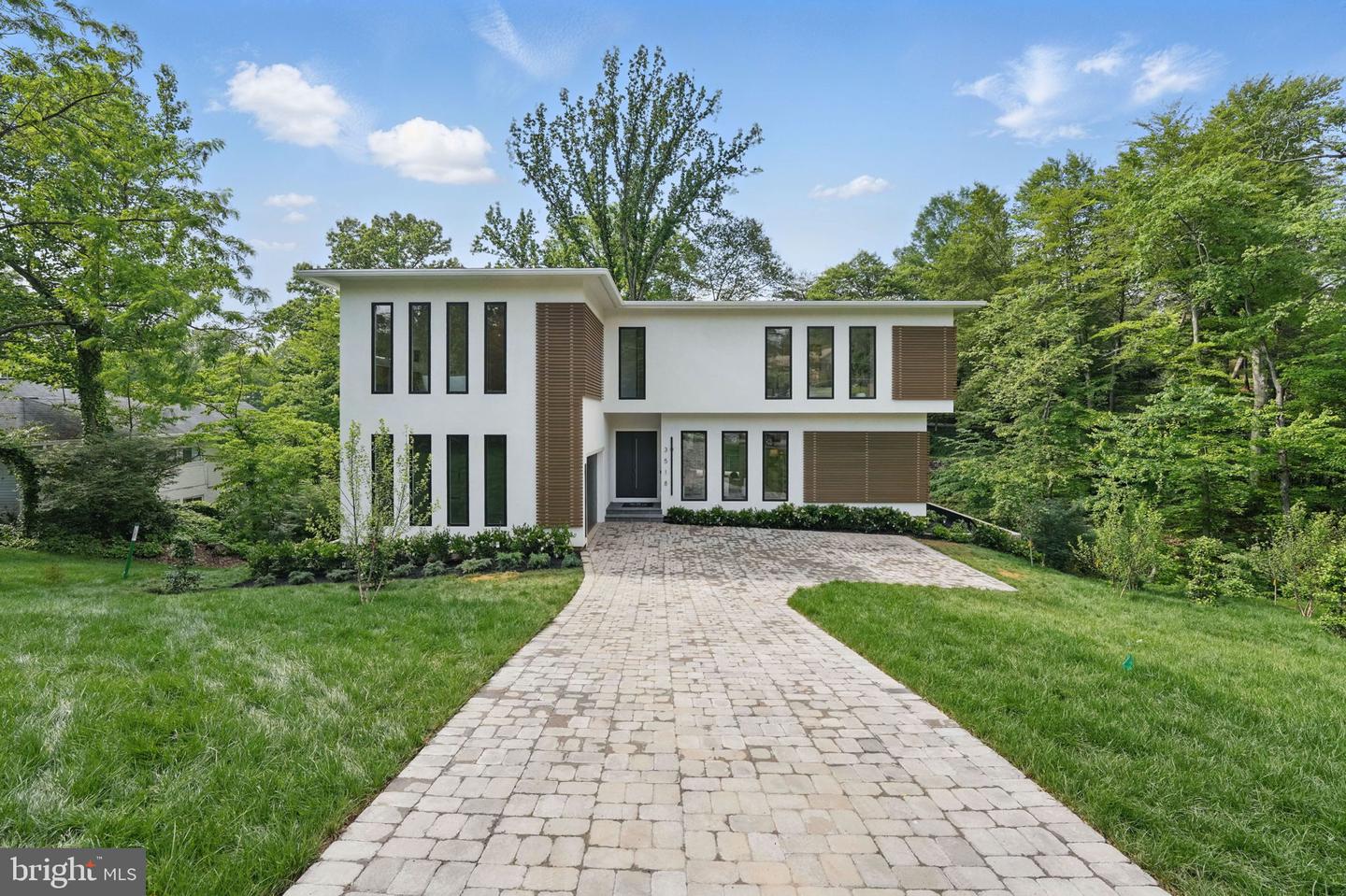 3518 PINETREE TER, FALLS CHURCH, Virginia 22041, 6 Bedrooms Bedrooms, ,5 BathroomsBathrooms,Residential,For sale,3518 PINETREE TER,VAFX2228672 MLS # VAFX2228672
