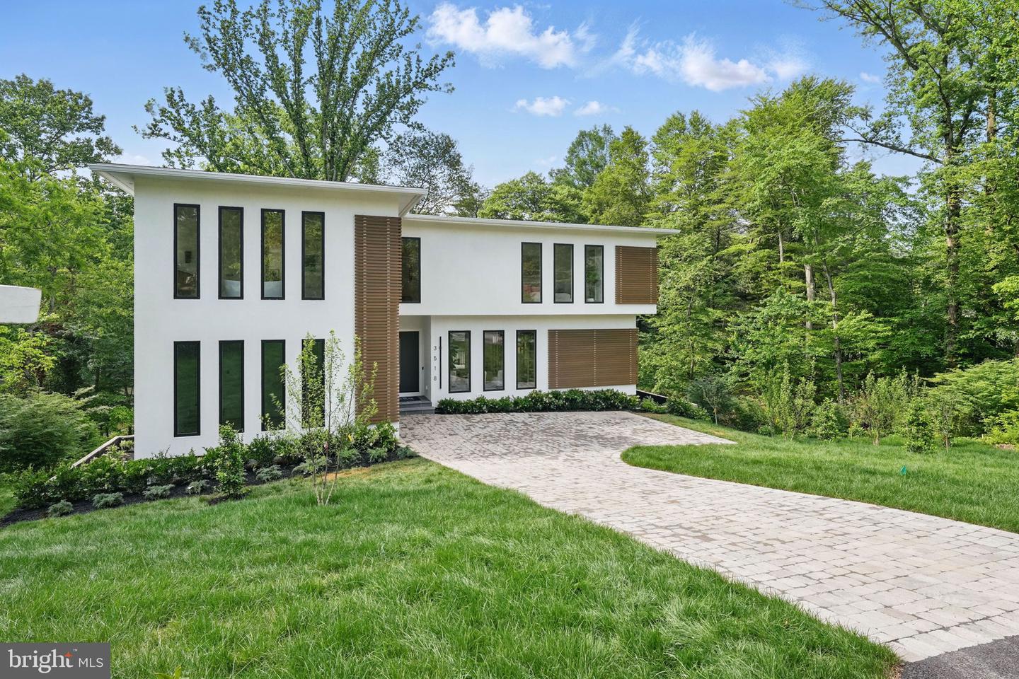 3518 PINETREE TER, FALLS CHURCH, Virginia 22041, 6 Bedrooms Bedrooms, ,5 BathroomsBathrooms,Residential,For sale,3518 PINETREE TER,VAFX2228672 MLS # VAFX2228672
