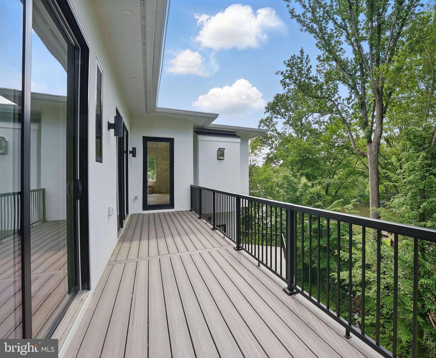 3518 PINETREE TER, FALLS CHURCH, Virginia 22041, 6 Bedrooms Bedrooms, ,5 BathroomsBathrooms,Residential,For sale,3518 PINETREE TER,VAFX2228672 MLS # VAFX2228672