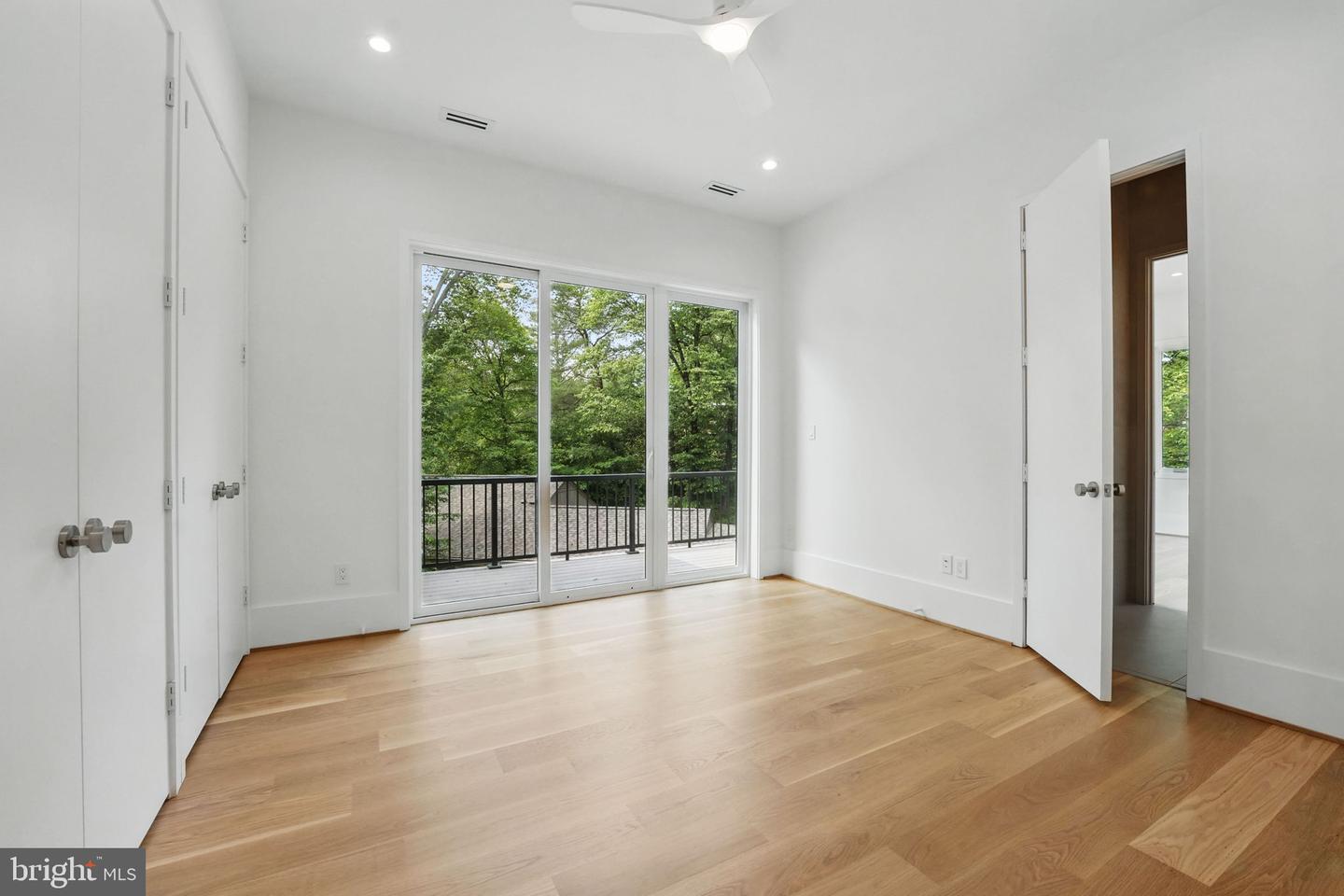 3518 PINETREE TER, FALLS CHURCH, Virginia 22041, 6 Bedrooms Bedrooms, ,5 BathroomsBathrooms,Residential,For sale,3518 PINETREE TER,VAFX2228672 MLS # VAFX2228672