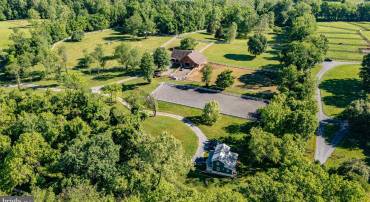40242 CHARLES TOWN PIKE, HAMILTON, Virginia 20158, 4 Bedrooms Bedrooms, ,3 BathroomsBathrooms,Residential,For sale,40242 CHARLES TOWN PIKE,VALO2092094 MLS # VALO2092094