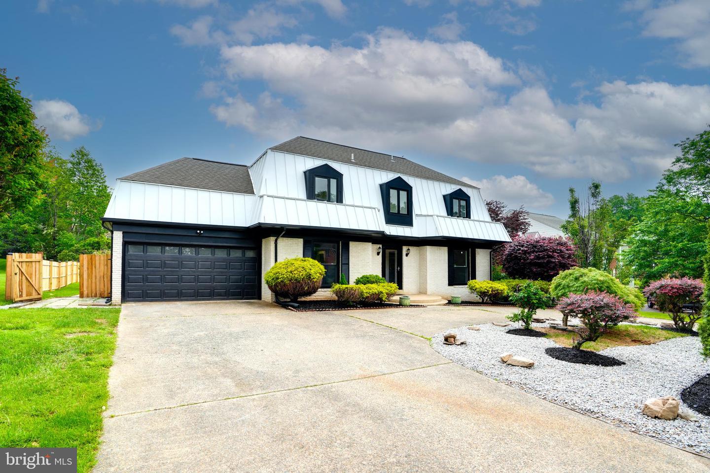 7434 MASON LN, FALLS CHURCH, Virginia 22042, 5 Bedrooms Bedrooms, ,5 BathroomsBathrooms,Residential,For sale,7434 MASON LN,VAFX2230540 MLS # VAFX2230540