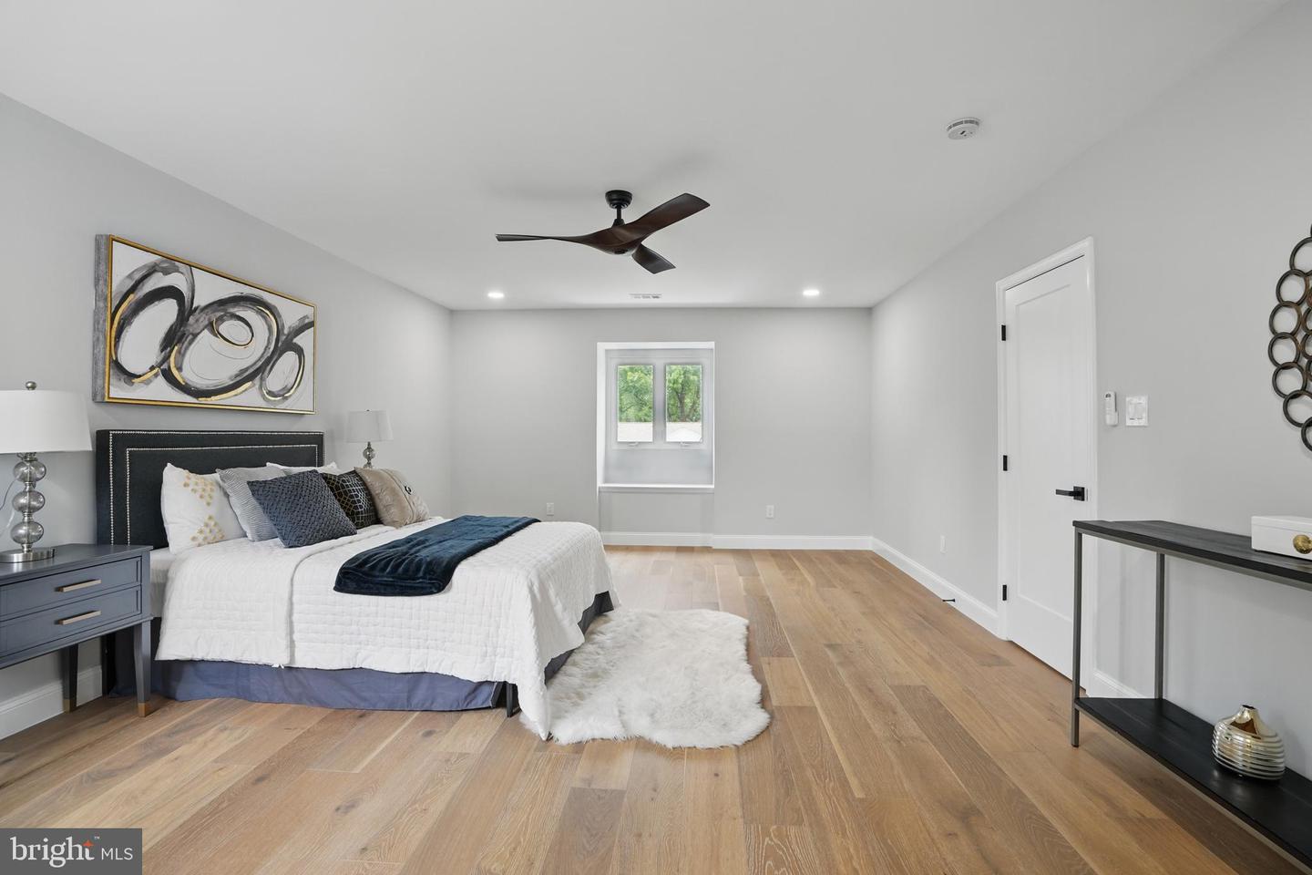 7434 MASON LN, FALLS CHURCH, Virginia 22042, 5 Bedrooms Bedrooms, ,5 BathroomsBathrooms,Residential,For sale,7434 MASON LN,VAFX2230540 MLS # VAFX2230540