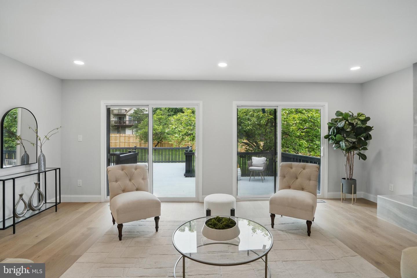 7434 MASON LN, FALLS CHURCH, Virginia 22042, 5 Bedrooms Bedrooms, ,5 BathroomsBathrooms,Residential,For sale,7434 MASON LN,VAFX2230540 MLS # VAFX2230540