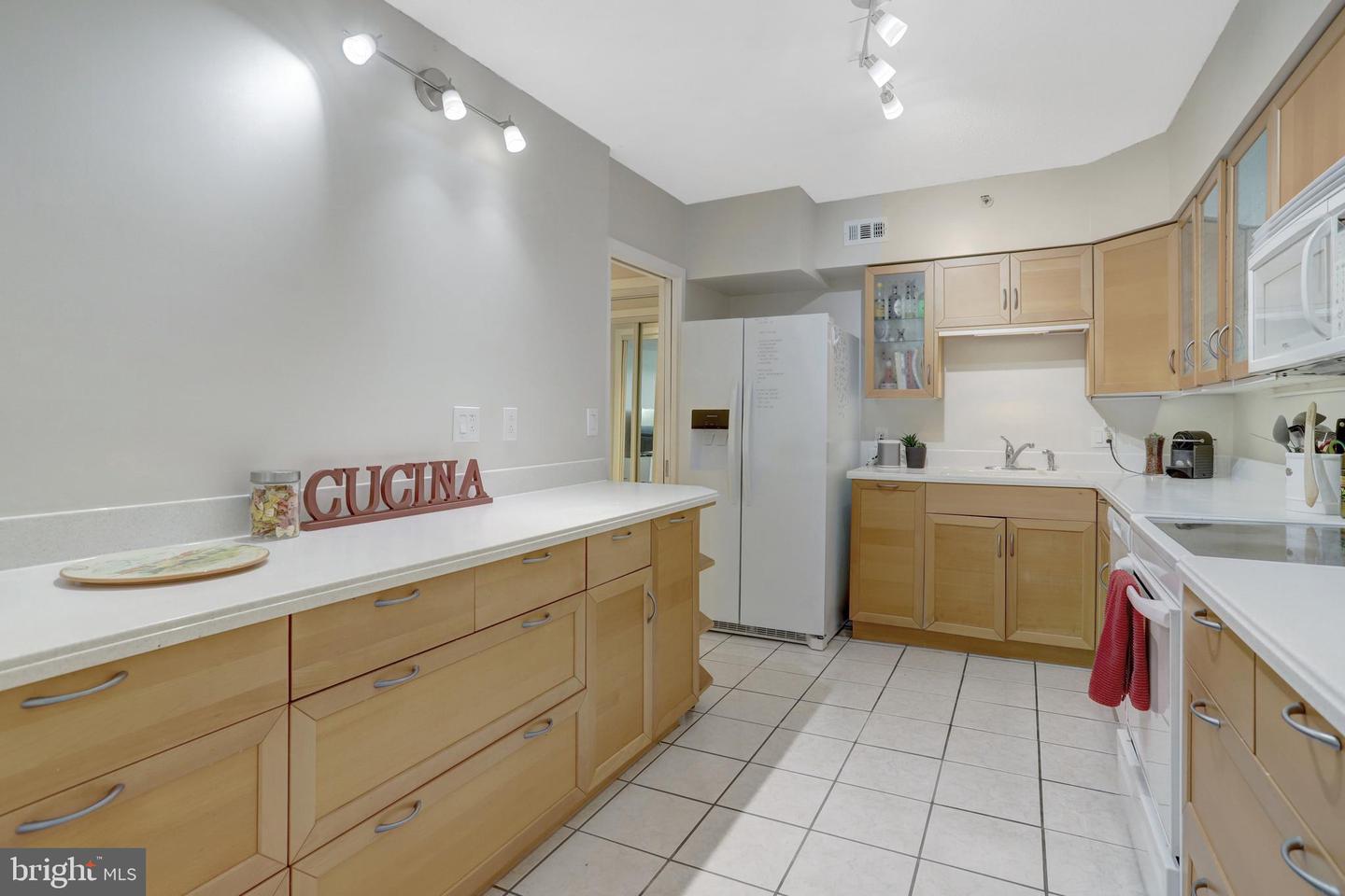 5501 SEMINARY RD #514S, FALLS CHURCH, Virginia 22041, 2 Bedrooms Bedrooms, ,1 BathroomBathrooms,Residential,For sale,5501 SEMINARY RD #514S,VAFX2230756 MLS # VAFX2230756
