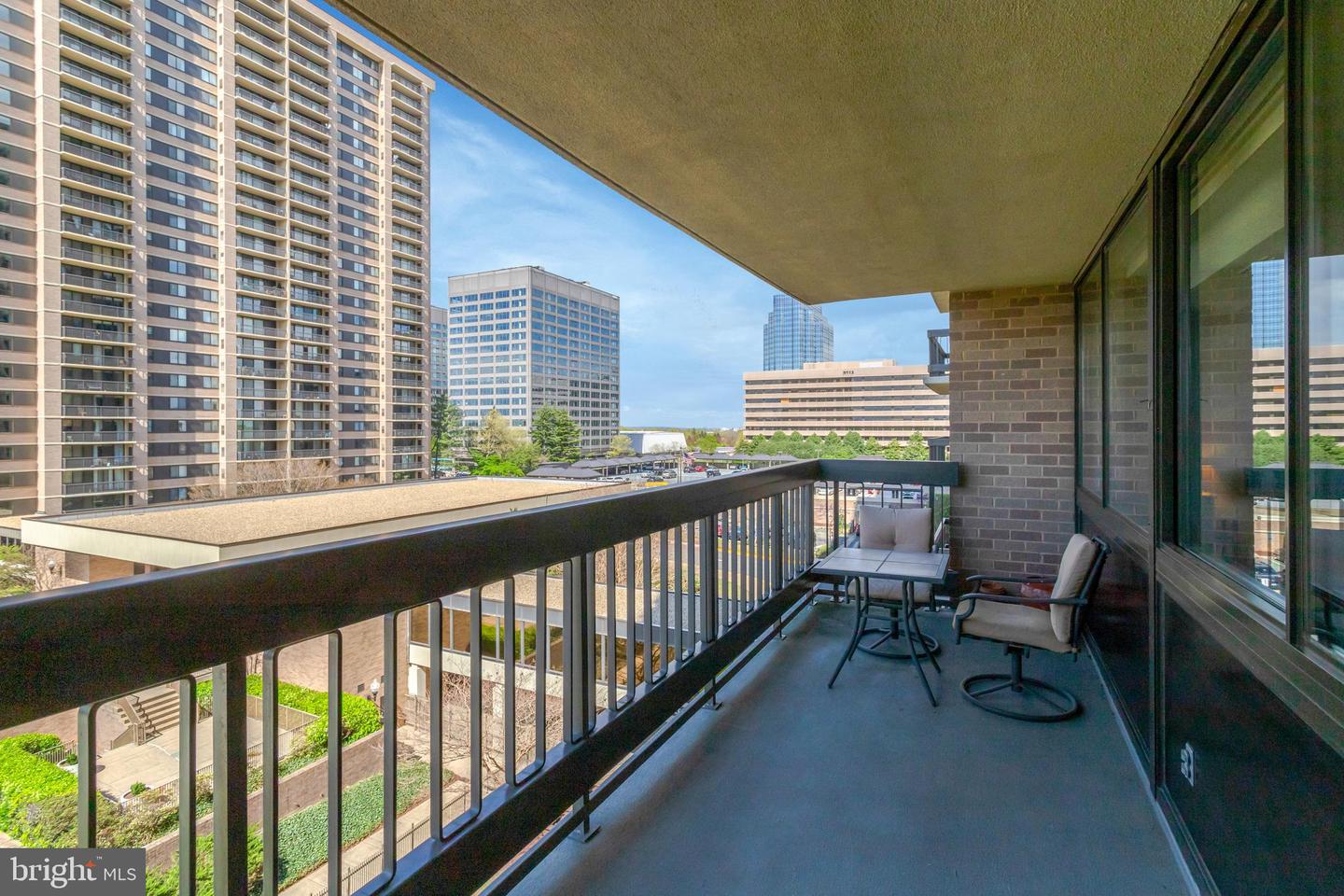 5501 SEMINARY RD #514S, FALLS CHURCH, Virginia 22041, 2 Bedrooms Bedrooms, ,1 BathroomBathrooms,Residential,For sale,5501 SEMINARY RD #514S,VAFX2230756 MLS # VAFX2230756