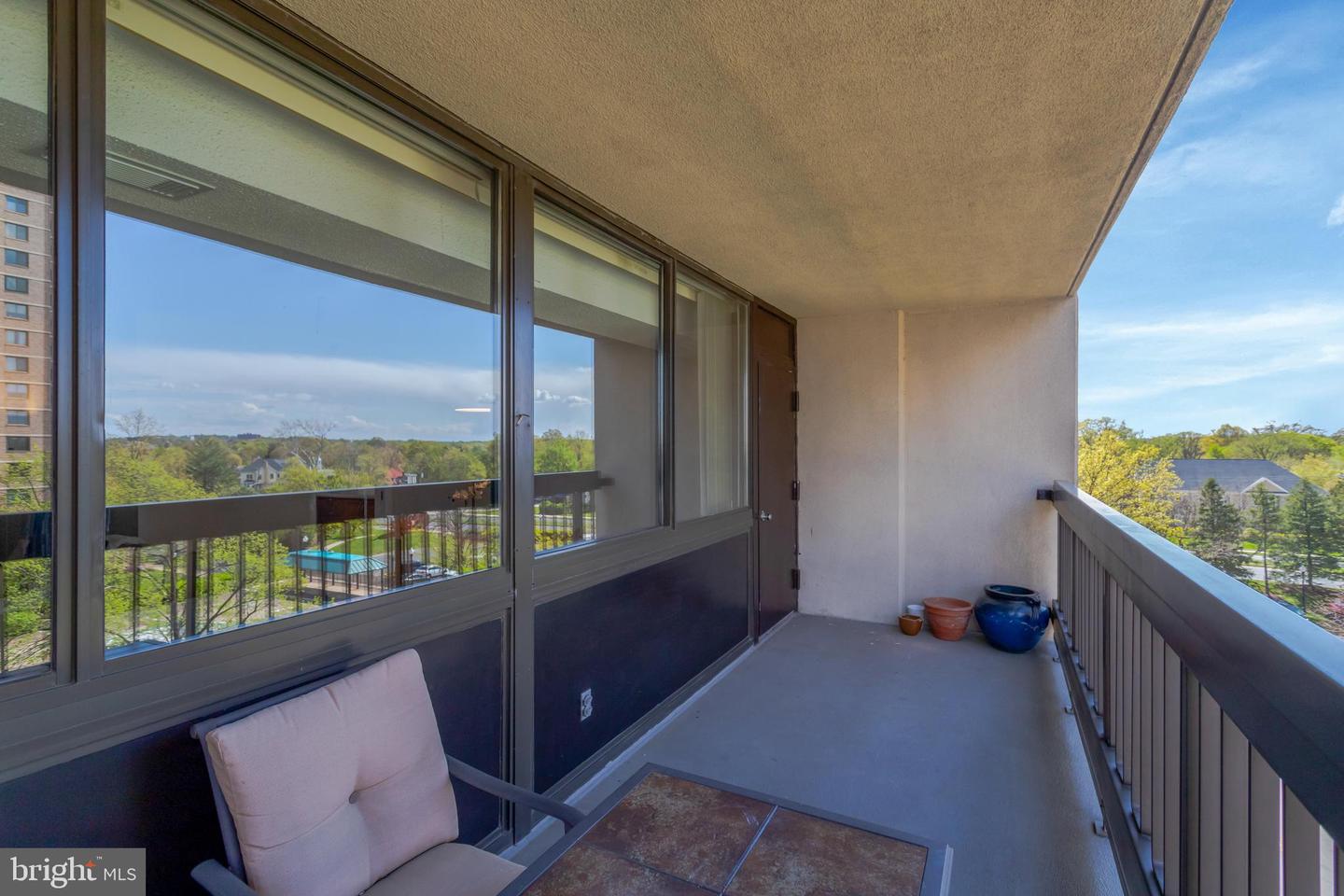 5501 SEMINARY RD #514S, FALLS CHURCH, Virginia 22041, 2 Bedrooms Bedrooms, ,1 BathroomBathrooms,Residential,For sale,5501 SEMINARY RD #514S,VAFX2230756 MLS # VAFX2230756