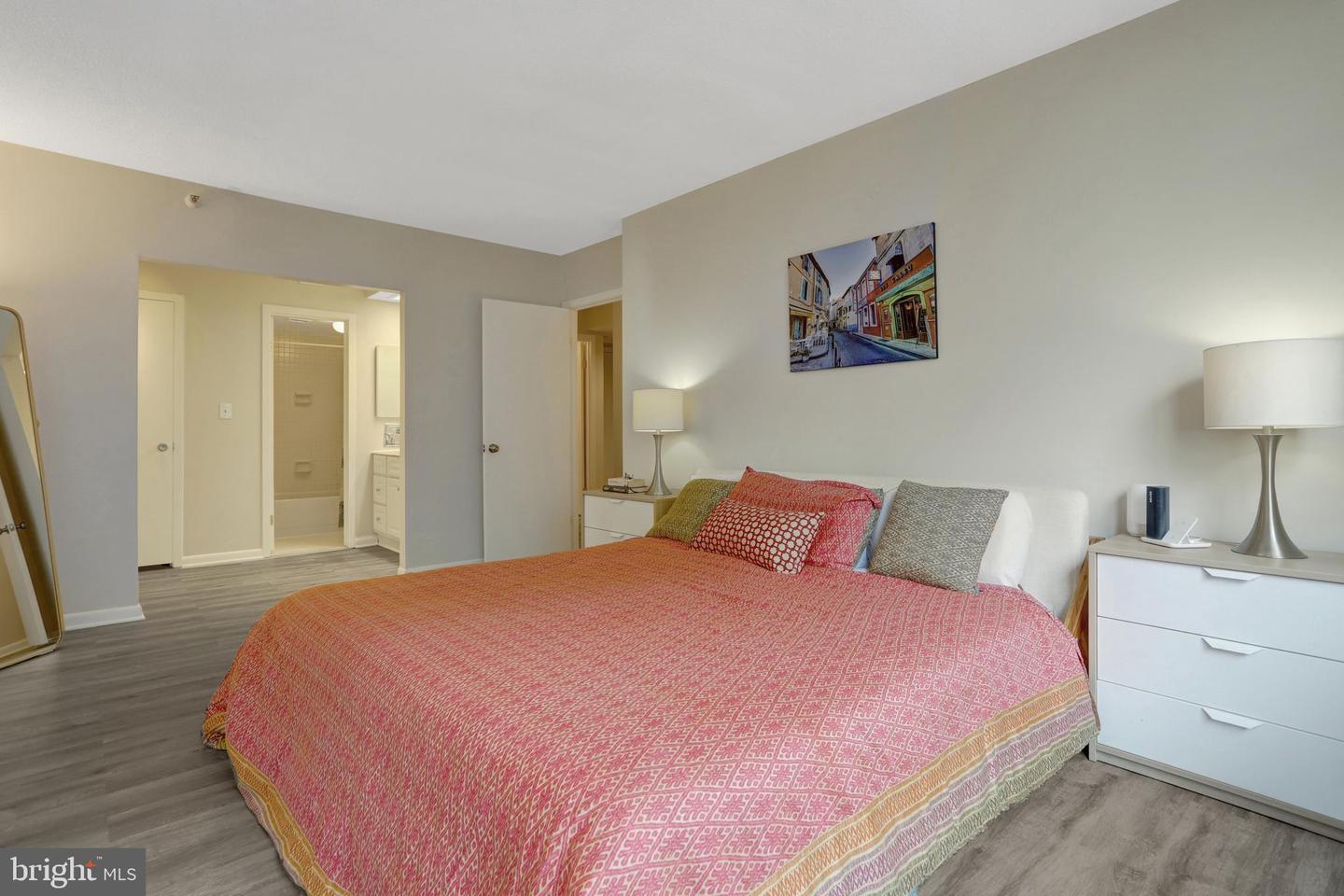 5501 SEMINARY RD #514S, FALLS CHURCH, Virginia 22041, 2 Bedrooms Bedrooms, ,1 BathroomBathrooms,Residential,For sale,5501 SEMINARY RD #514S,VAFX2230756 MLS # VAFX2230756