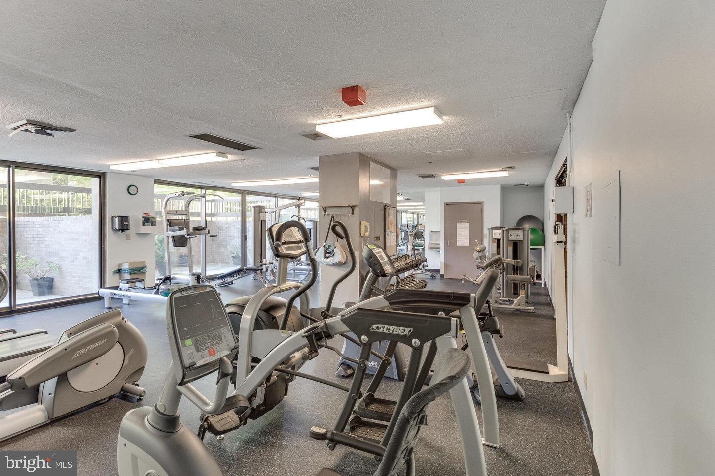 5501 SEMINARY RD #514S, FALLS CHURCH, Virginia 22041, 2 Bedrooms Bedrooms, ,1 BathroomBathrooms,Residential,For sale,5501 SEMINARY RD #514S,VAFX2230756 MLS # VAFX2230756