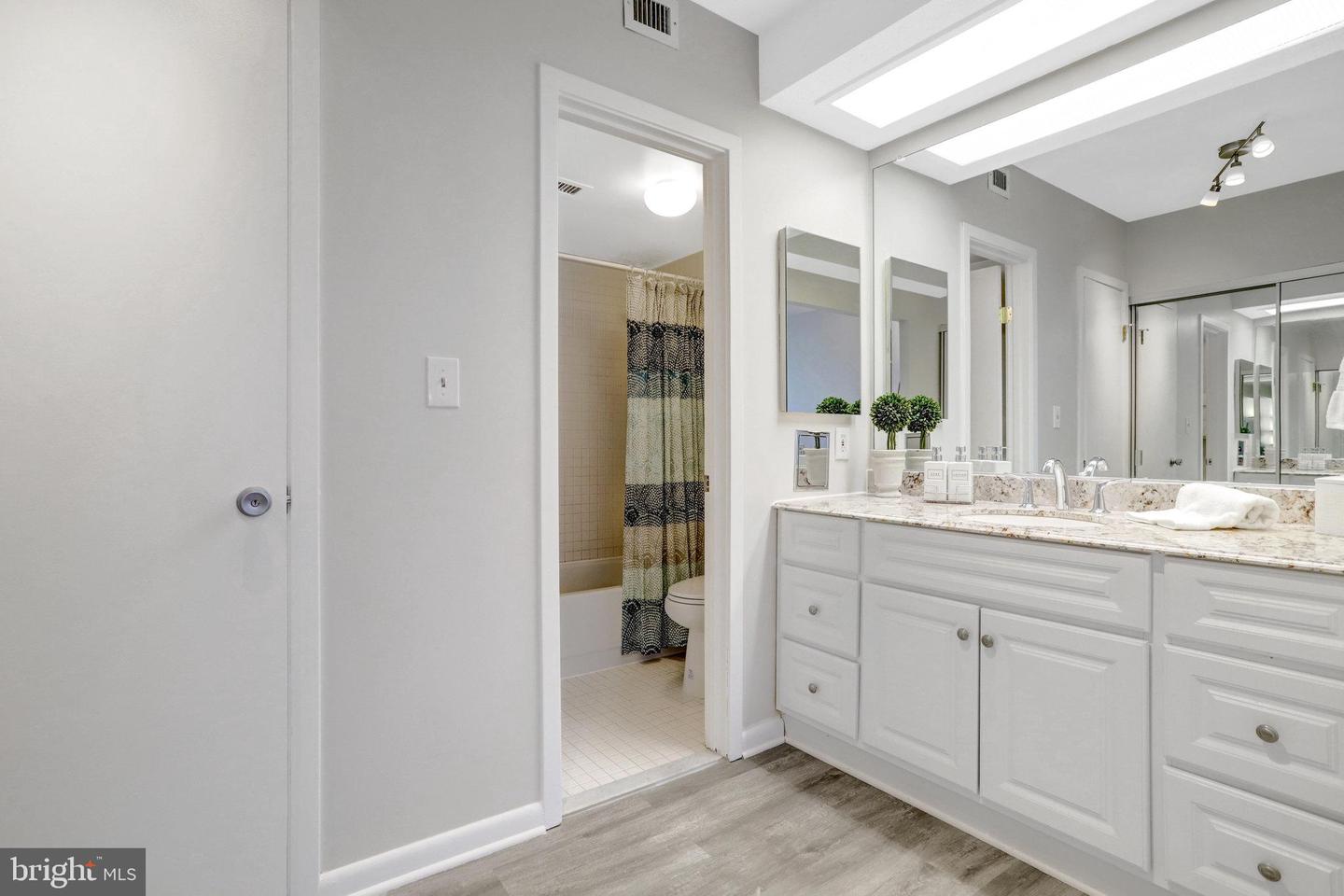 5501 SEMINARY RD #514S, FALLS CHURCH, Virginia 22041, 2 Bedrooms Bedrooms, ,1 BathroomBathrooms,Residential,For sale,5501 SEMINARY RD #514S,VAFX2230756 MLS # VAFX2230756