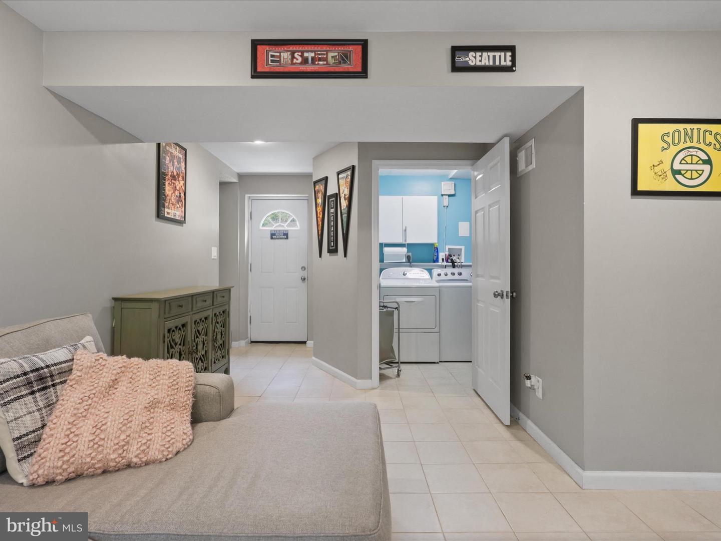 7313 HUSKY LN, SPRINGFIELD, Virginia 22151, 4 Bedrooms Bedrooms, ,2 BathroomsBathrooms,Residential,For sale,7313 HUSKY LN,VAFX2230938 MLS # VAFX2230938