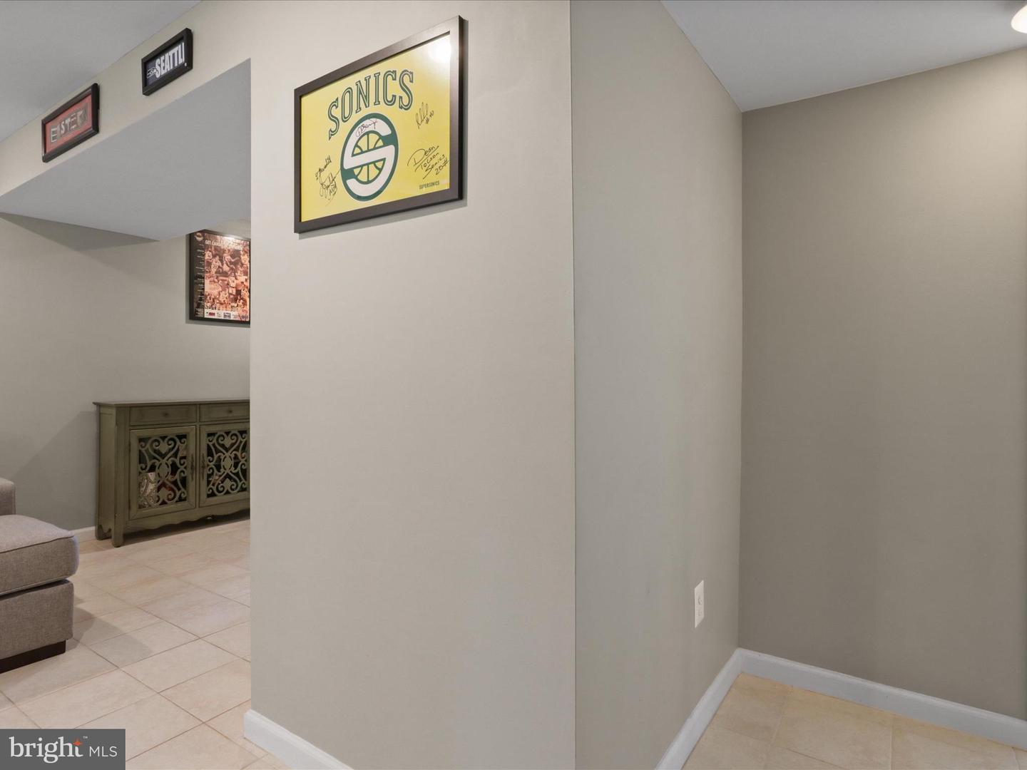 7313 HUSKY LN, SPRINGFIELD, Virginia 22151, 4 Bedrooms Bedrooms, ,2 BathroomsBathrooms,Residential,For sale,7313 HUSKY LN,VAFX2230938 MLS # VAFX2230938