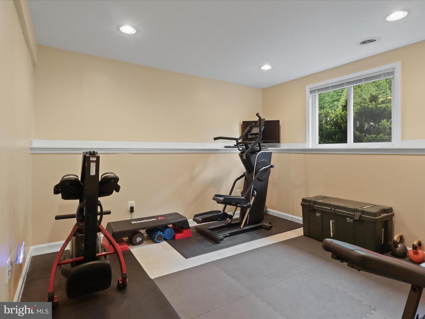 7313 HUSKY LN, SPRINGFIELD, Virginia 22151, 4 Bedrooms Bedrooms, ,2 BathroomsBathrooms,Residential,For sale,7313 HUSKY LN,VAFX2230938 MLS # VAFX2230938