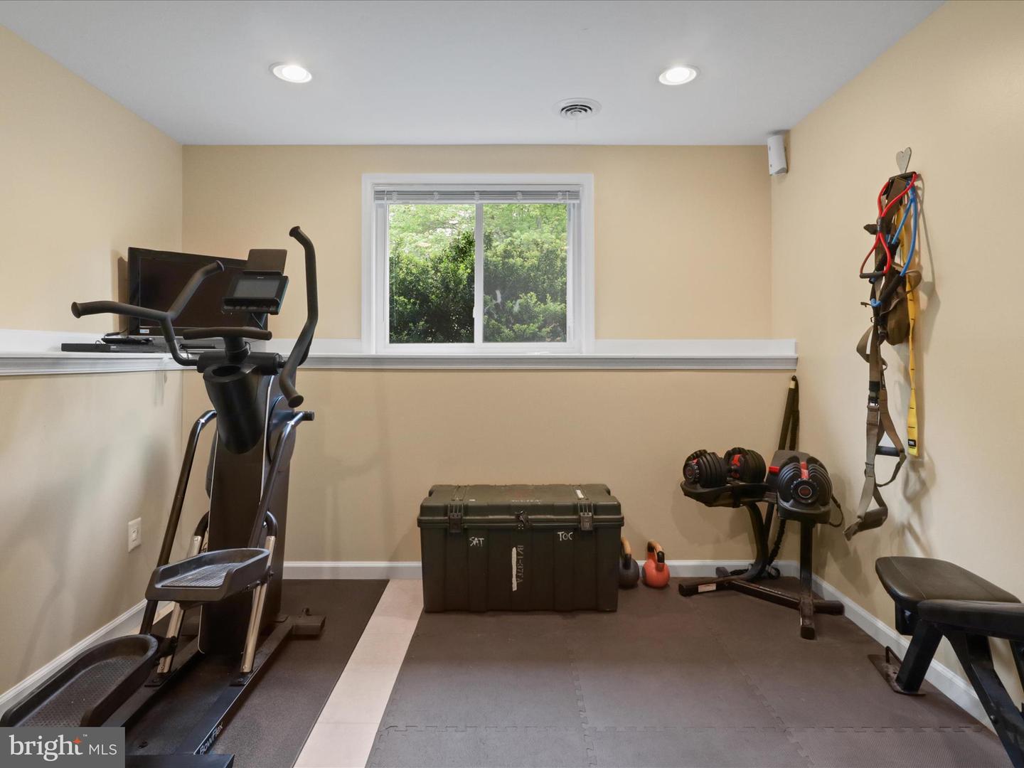 7313 HUSKY LN, SPRINGFIELD, Virginia 22151, 4 Bedrooms Bedrooms, ,2 BathroomsBathrooms,Residential,For sale,7313 HUSKY LN,VAFX2230938 MLS # VAFX2230938