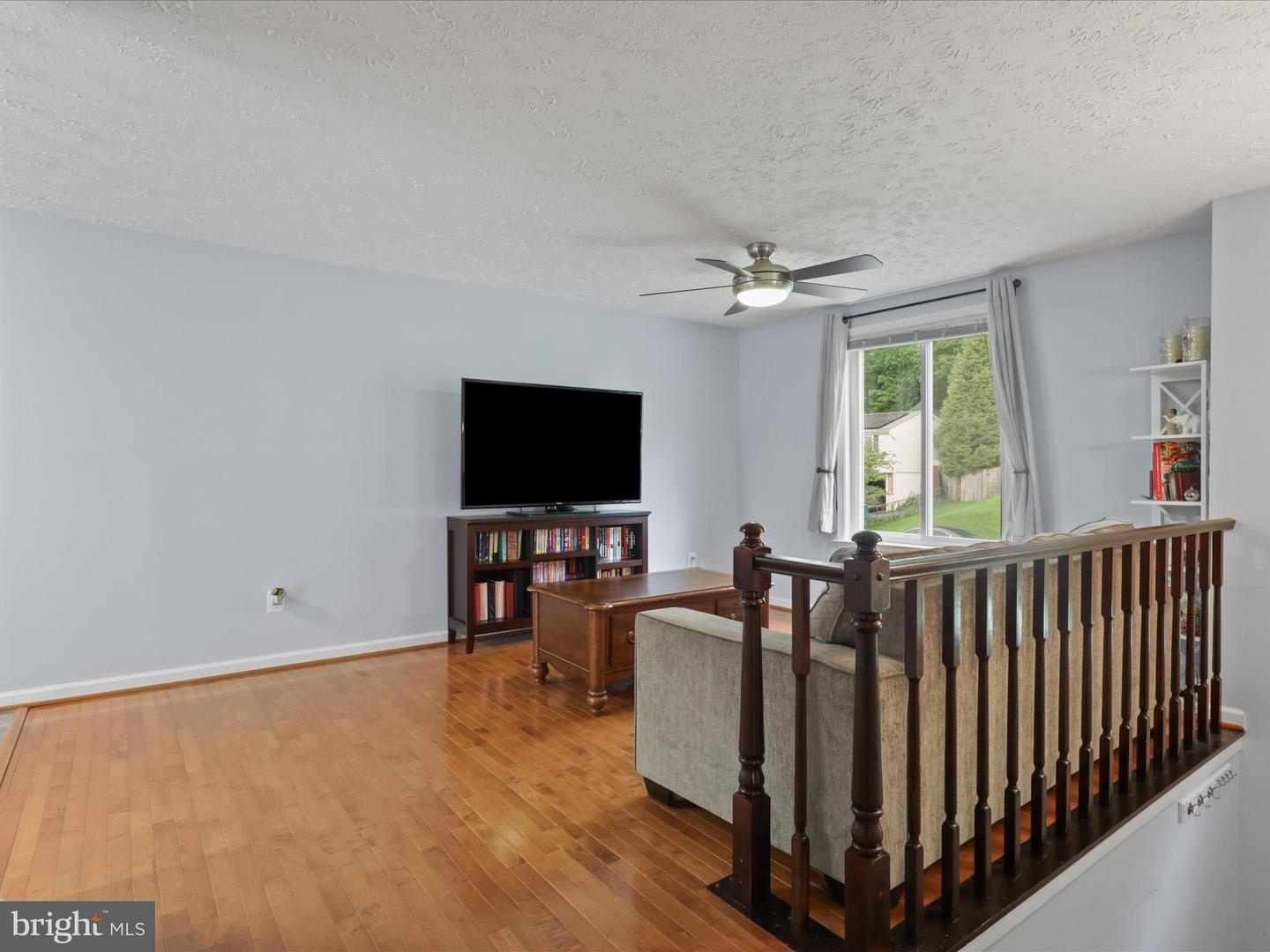 7313 HUSKY LN, SPRINGFIELD, Virginia 22151, 4 Bedrooms Bedrooms, ,2 BathroomsBathrooms,Residential,For sale,7313 HUSKY LN,VAFX2230938 MLS # VAFX2230938