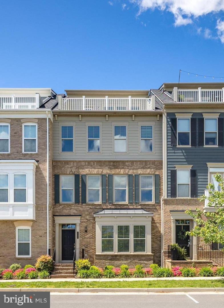 1705 COTTONWOOD GROVE RD, DUMFRIES, Virginia 22026, 4 Bedrooms Bedrooms, ,3 BathroomsBathrooms,Residential,For sale,1705 COTTONWOOD GROVE RD,VAPW2091140 MLS # VAPW2091140