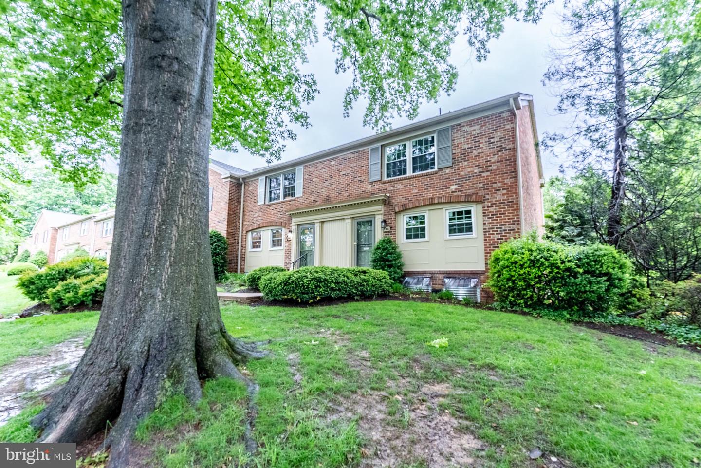 8502 FORRESTER BLVD #877, SPRINGFIELD, Virginia 22152, 3 Bedrooms Bedrooms, ,2 BathroomsBathrooms,Residential,For sale,8502 FORRESTER BLVD #877,VAFX2232456 MLS # VAFX2232456