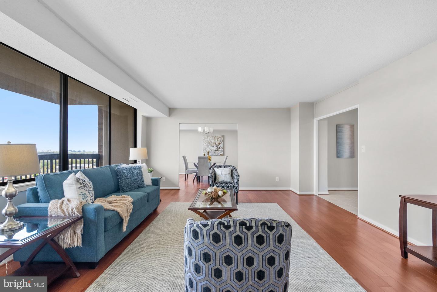 3709 S GEORGE MASON DR #1514-E, FALLS CHURCH, Virginia 22041, 3 Bedrooms Bedrooms, 6 Rooms Rooms,2 BathroomsBathrooms,Residential,For sale,3709 S GEORGE MASON DR #1514-E,VAFX2233018 MLS # VAFX2233018
