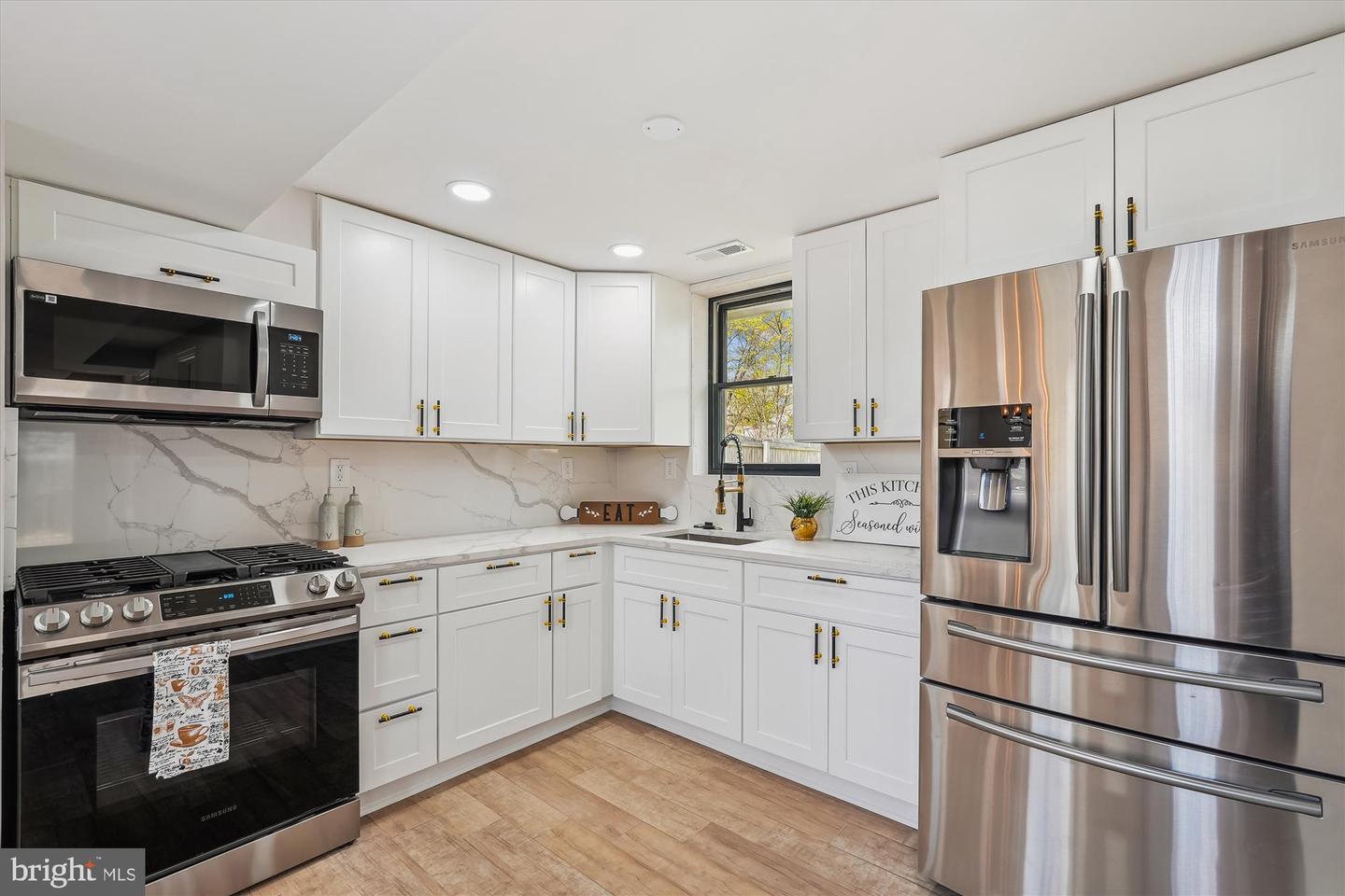 9404 SPOTSYLVANIA ST, MANASSAS, Virginia 20110, 4 Bedrooms Bedrooms, ,3 BathroomsBathrooms,Residential,For sale,9404 SPOTSYLVANIA ST,VAPW2092110 MLS # VAPW2092110