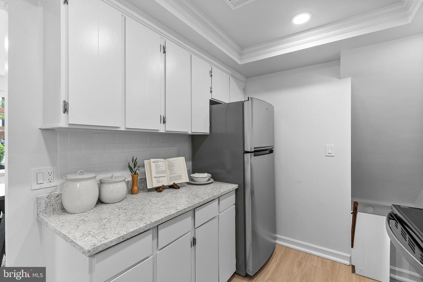 2865 S ABINGDON ST, ARLINGTON, Virginia 22206, 3 Bedrooms Bedrooms, ,2 BathroomsBathrooms,Residential,For sale,2865 S ABINGDON ST,VAAR2056146 MLS # VAAR2056146
