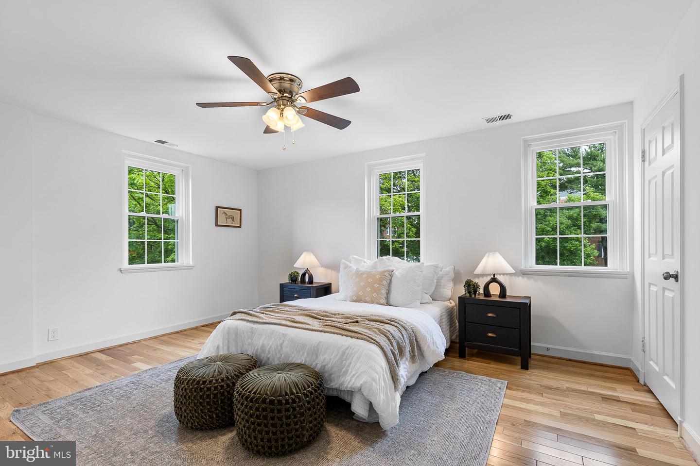 2865 S ABINGDON ST, ARLINGTON, Virginia 22206, 3 Bedrooms Bedrooms, ,2 BathroomsBathrooms,Residential,For sale,2865 S ABINGDON ST,VAAR2056146 MLS # VAAR2056146