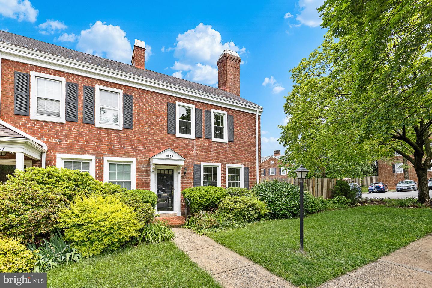 2865 S ABINGDON ST, ARLINGTON, Virginia 22206, 3 Bedrooms Bedrooms, ,2 BathroomsBathrooms,Residential,For sale,2865 S ABINGDON ST,VAAR2056146 MLS # VAAR2056146