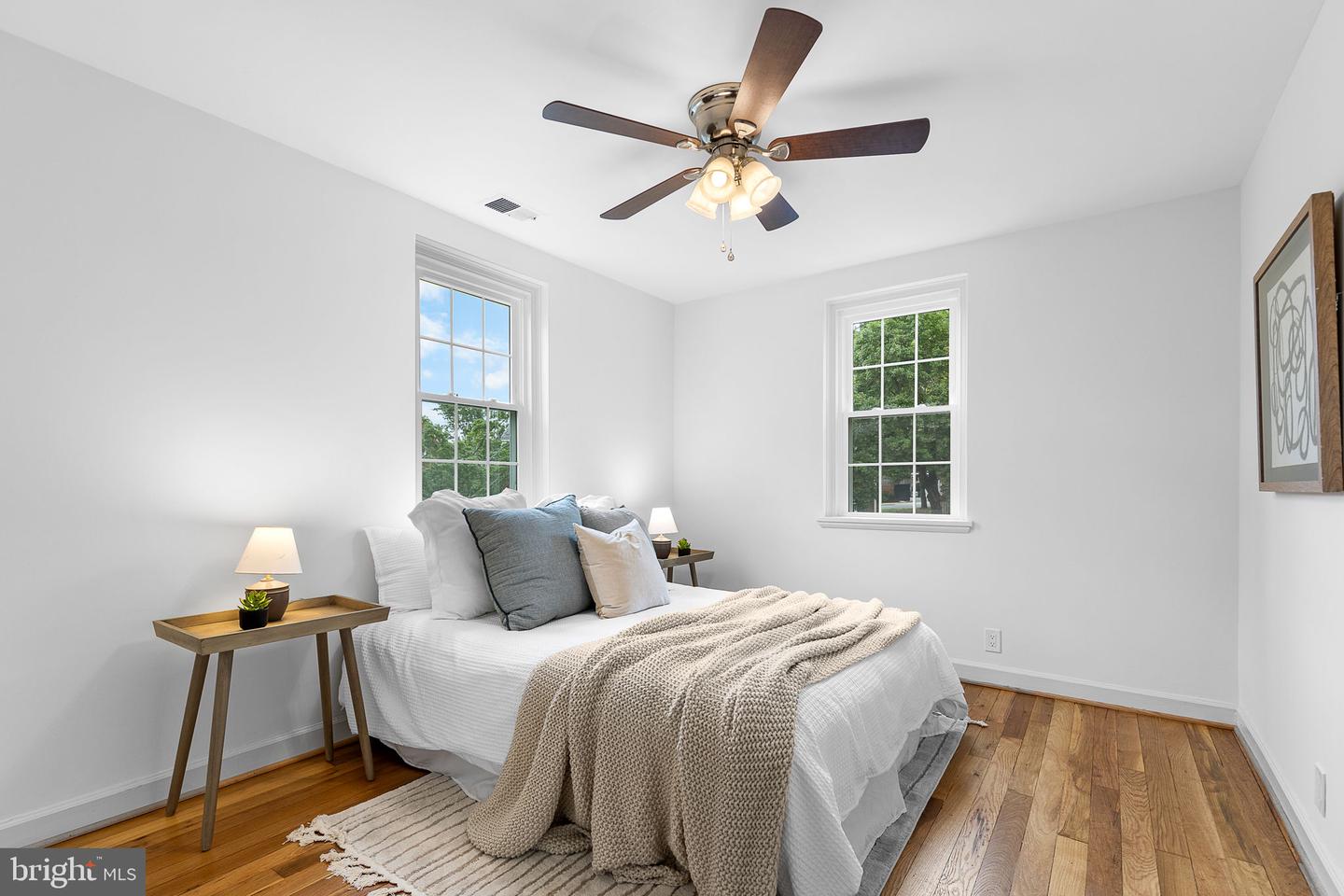2865 S ABINGDON ST, ARLINGTON, Virginia 22206, 3 Bedrooms Bedrooms, ,2 BathroomsBathrooms,Residential,For sale,2865 S ABINGDON ST,VAAR2056146 MLS # VAAR2056146
