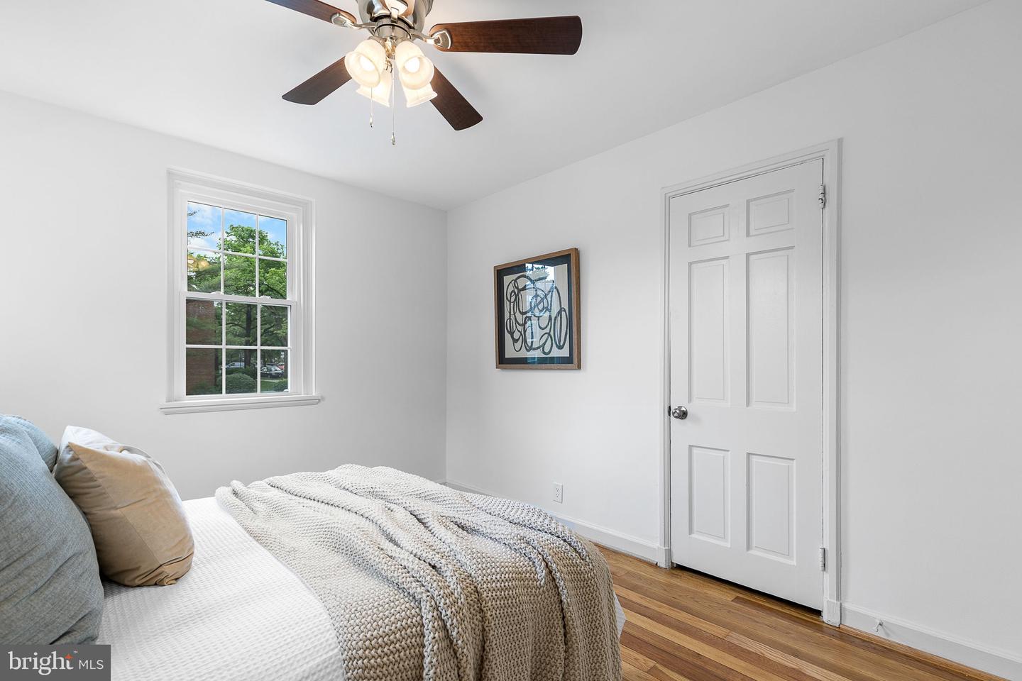 2865 S ABINGDON ST, ARLINGTON, Virginia 22206, 3 Bedrooms Bedrooms, ,2 BathroomsBathrooms,Residential,For sale,2865 S ABINGDON ST,VAAR2056146 MLS # VAAR2056146